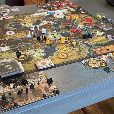Scythe bordspel met mechs en facties